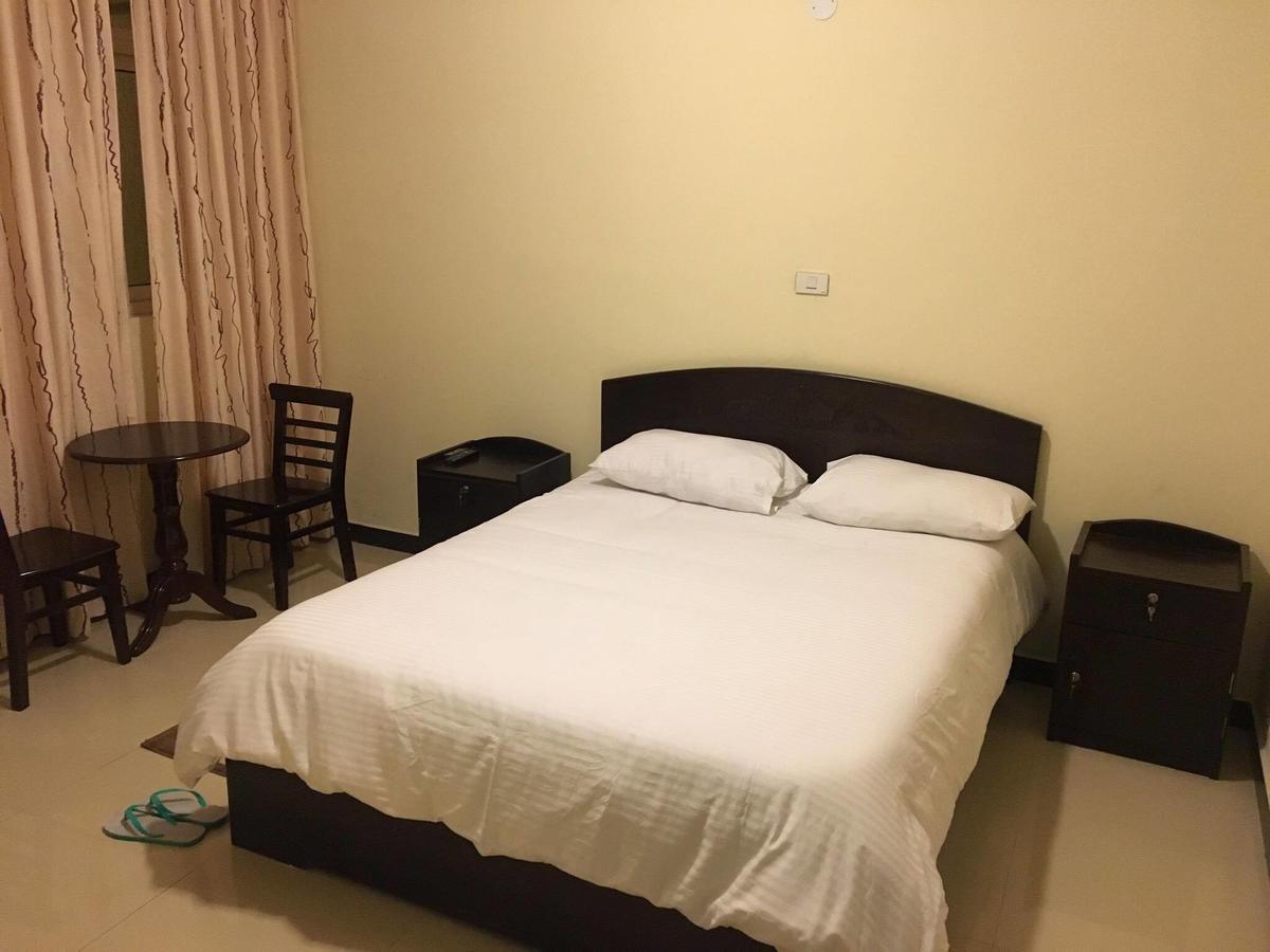 Cheers Bed & Breakfast Addis Ababa Dış mekan fotoğraf